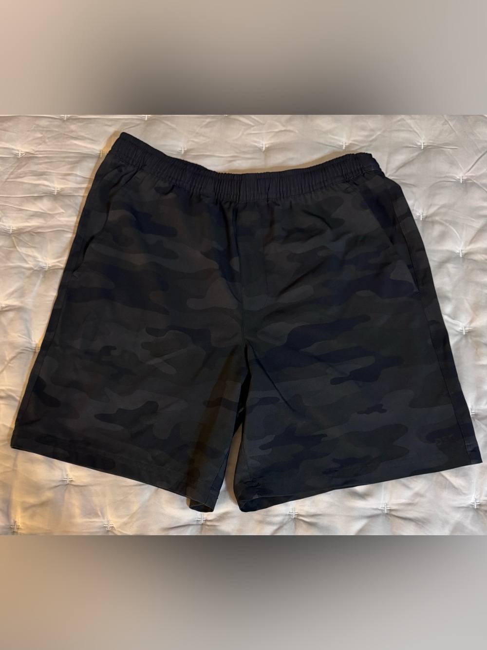 NWOT Boys DSG Camo Athletic Shorts (L)